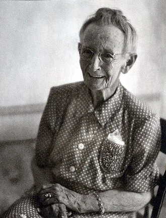 Grandma Moses height profile photo