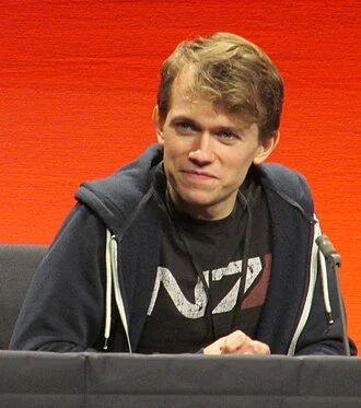Greg Austin (actor) height profile photo