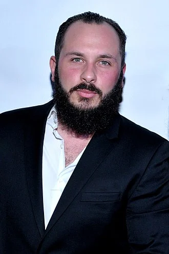 Greg Lansky height profile photo