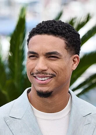 Greg Tarzan Davis height profile photo