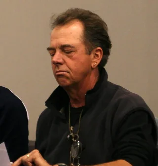 Gregory Itzin height profile photo
