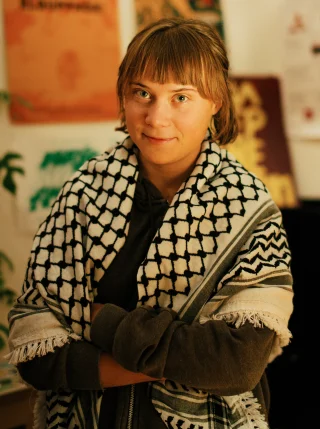 Greta Thunberg height profile photo