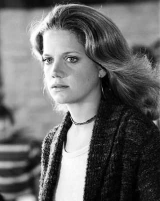 Gretchen Corbett height profile photo