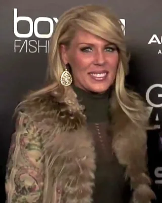 Gretchen Rossi height profile photo