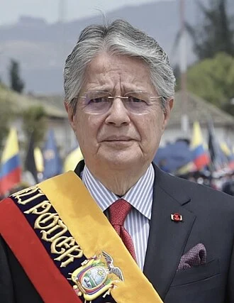 Guillermo Lasso height profile photo