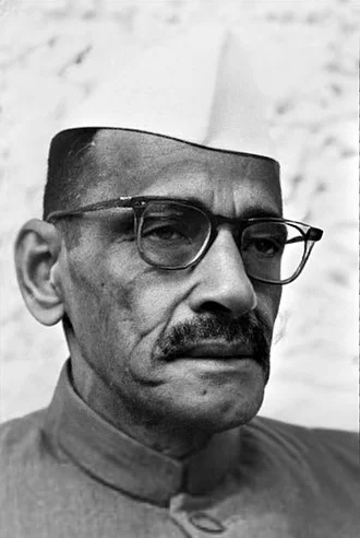 Gulzarilal Nanda height profile photo