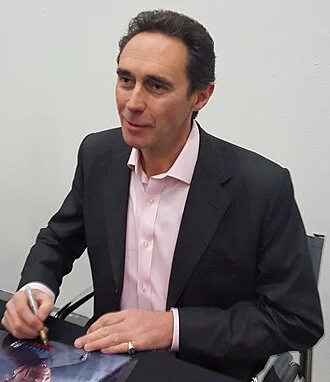 Guy Henry (actor) height profile photo
