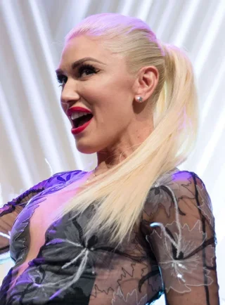 Gwen Stefani height profile photo
