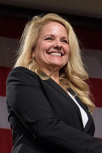 Gwynne Shotwell height profile photo