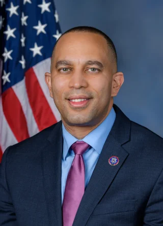 Hakeem Jeffries height profile photo