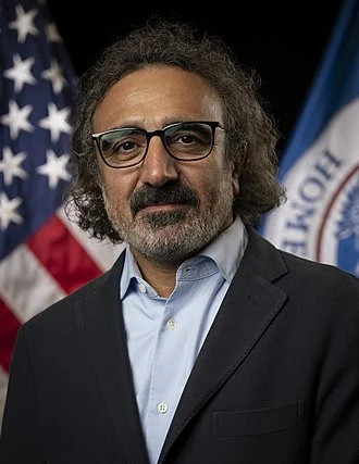 Hamdi Ulukaya height profile photo
