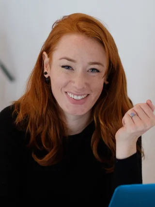 Hannah Fry height profile photo