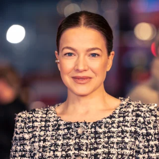 Hannah Herzsprung height profile photo