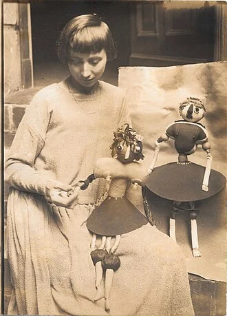 Hannah Höch height profile photo