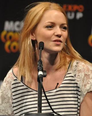 Hannah Spearritt height profile photo
