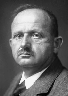 Hans Fischer height profile photo