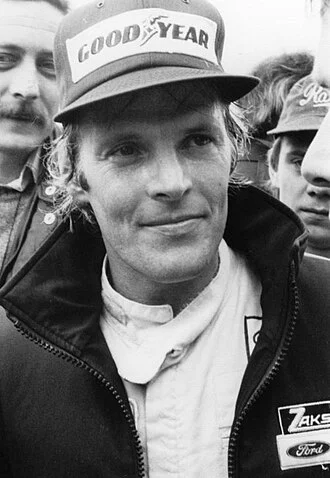 Hans Heyer height profile photo