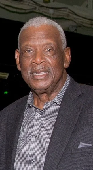 Harold Carmichael height profile photo