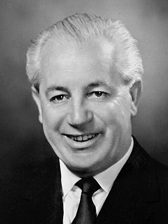 Harold Holt height profile photo