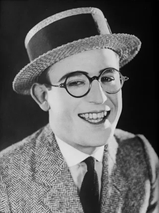 Harold Lloyd height profile photo
