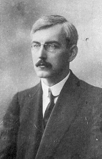 Harold Williams (linguist) height profile photo