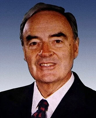 Harris Wofford height profile photo