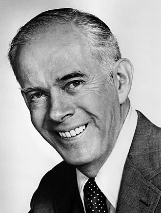 Harry Morgan height profile photo