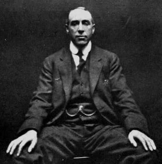 Harry Price height profile photo