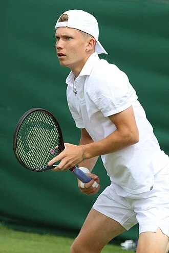 Harry Wendelken height profile photo
