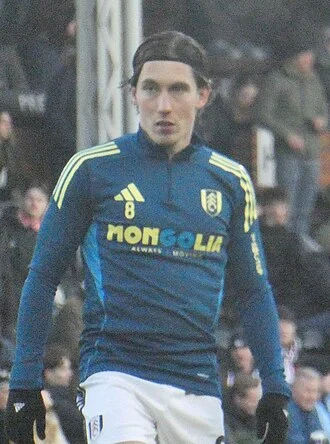 Harry Wilson (footballer, born 1997) height profile photo