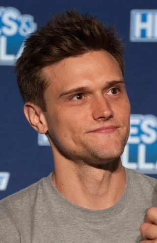 Hartley Sawyer height profile photo