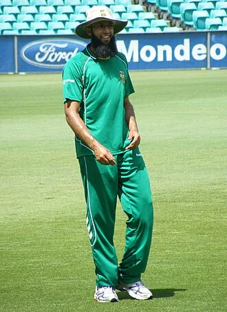 Hashim Amla height profile photo