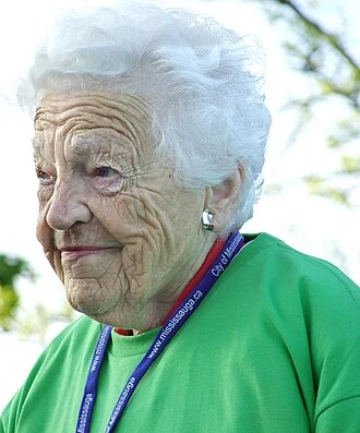 Hazel McCallion height profile photo