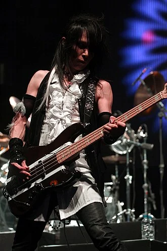 Heath (musician) height profile photo