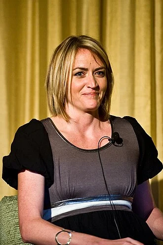 Heather Armstrong height profile photo