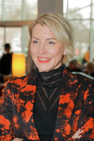 Heather Mills height profile photo