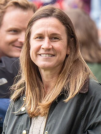 Heather O'Reilly height profile photo