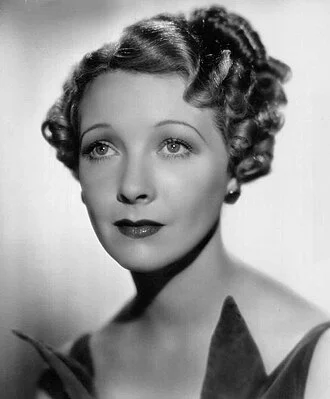 Helen Twelvetrees height profile photo