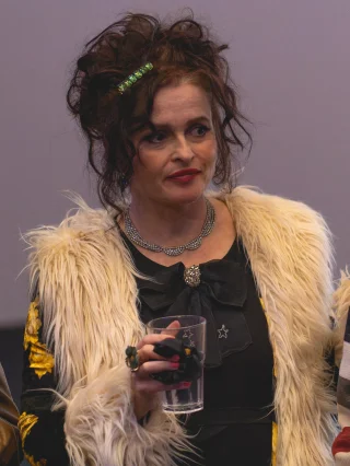 Helena Bonham Carter height profile photo