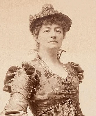 Helena Modjeska height profile photo