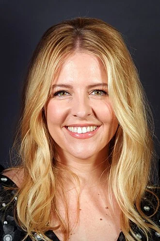 Heléne Yorke height profile photo