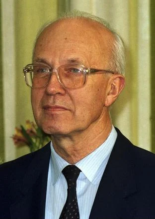 Helmut Schlesinger height profile photo