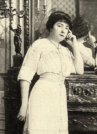 Henriette Caillaux height profile photo