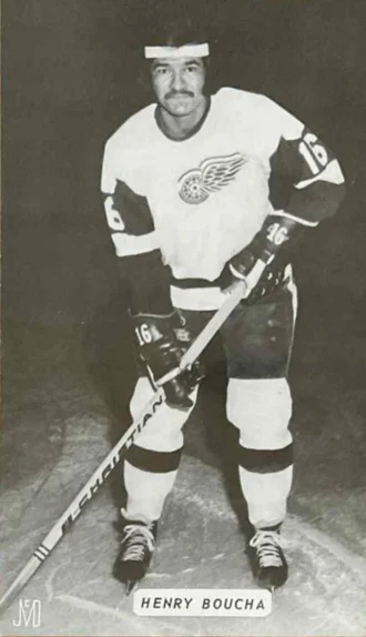 Henry Boucha height profile photo