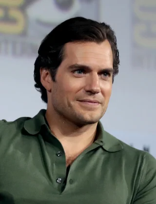 Henry Cavill height profile photo