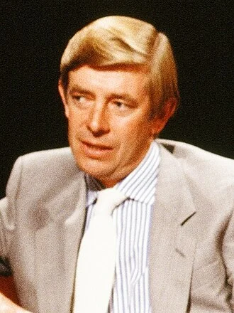 Henry Kelly height profile photo
