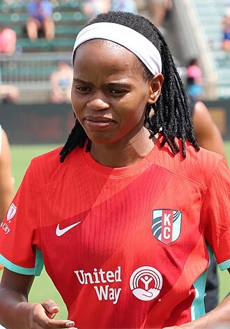 Hildah Magaia height profile photo