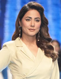 Hina Khan height profile photo