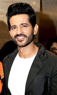 Hiten Tejwani height profile photo