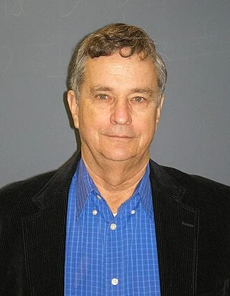 Hodding Carter III height profile photo